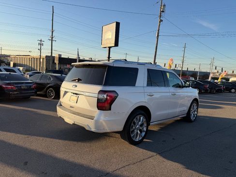 Used 2018 Ford Expedition Platinum RWD image 6