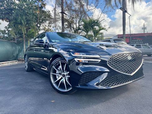 Used 2025 Genesis G70 2.5T image 2