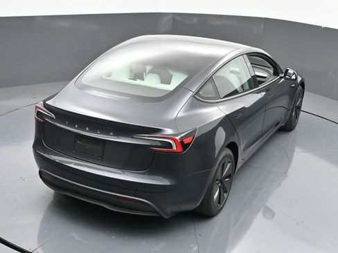 Used 2025 Tesla Model 3 Long Range image 35