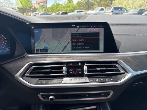Used 2022 BMW X7 xDrive40i w/ Premium Package AWD/4WD image 14