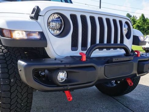 Used 2025 Jeep Gladiator Sport AWD/4WD image 4