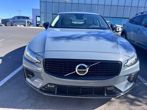 Used 2024 Volvo S60 T8 Ultimate w/ Climate Package AWD/4WD image 3