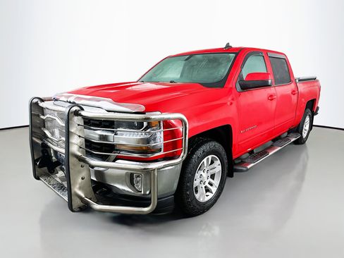 Used 2018 Chevrolet Silverado 1500 LT w/ All Star Edition image 3