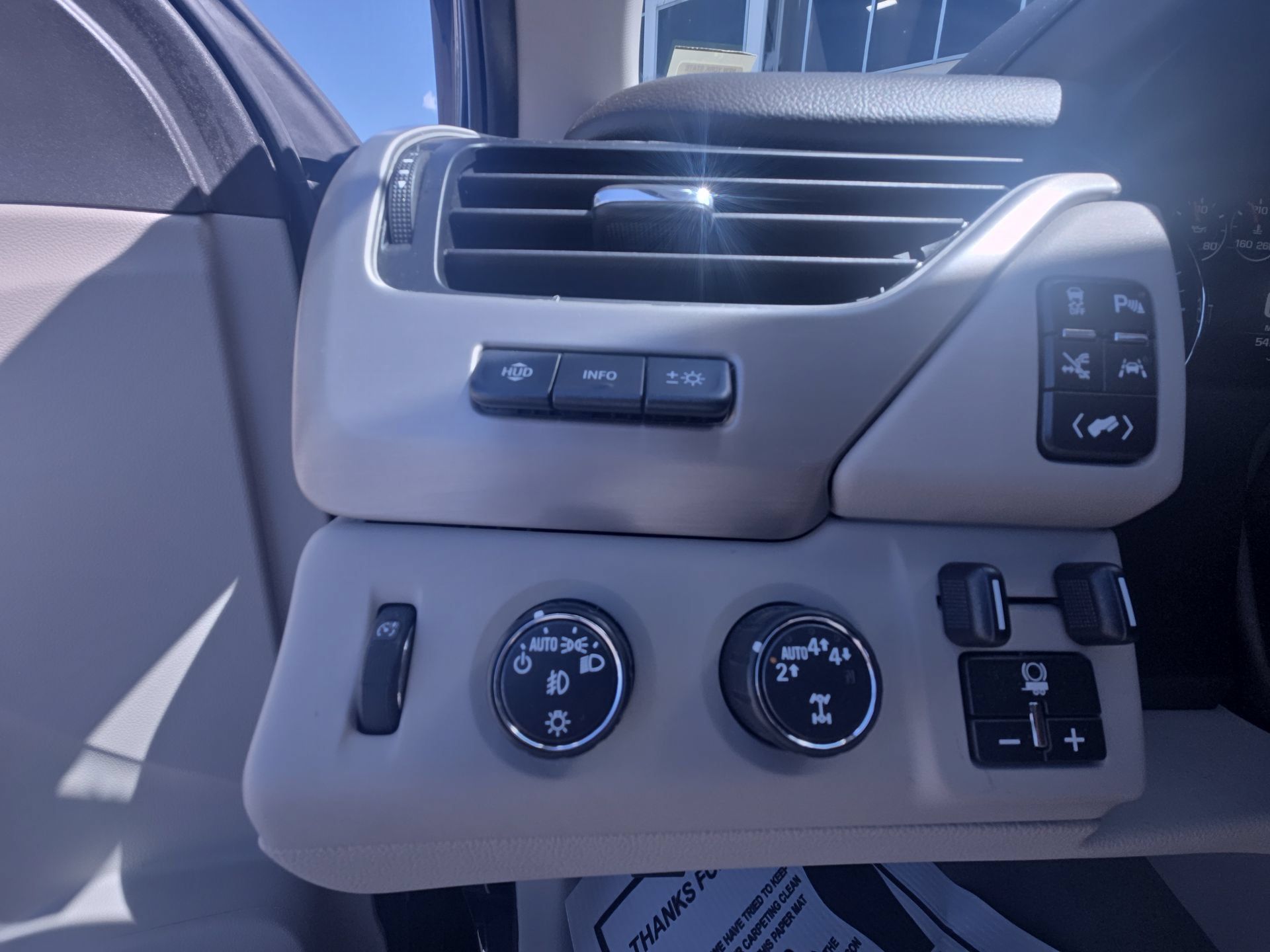 Used 2020 GMC Yukon Denali w/ Denali Ultimate Package AWD/4WD image 18