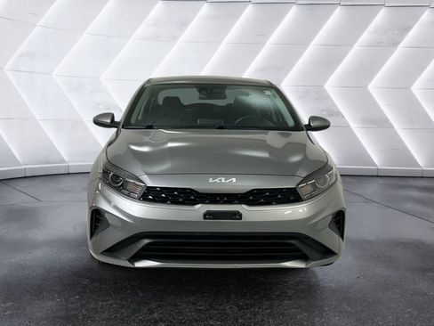 Used 2024 Kia Forte LXS FWD image 2