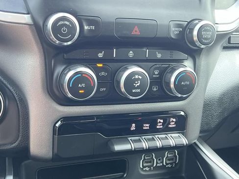Used 2020 RAM 1500 Big Horn AWD/4WD image 22