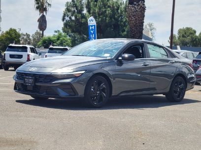 New 2026 Hyundai Elantra SEL Sport Premium