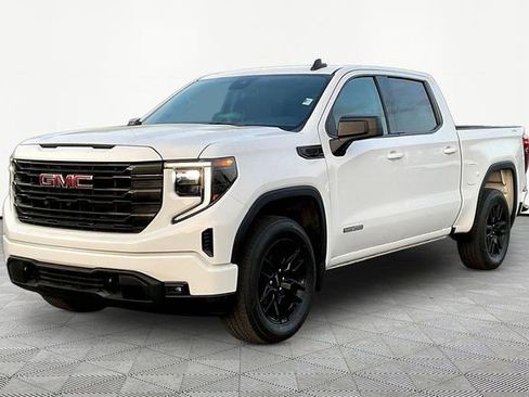 Used 2024 GMC Sierra 1500 Elevation AWD/4WD image 3