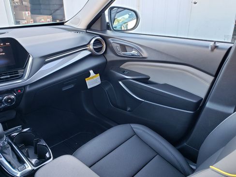 New 2026 Chevrolet Trax ACTIV image 33