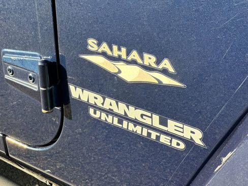 Used 2013 Jeep Wrangler Unlimited Sahara w/ Connectivity Group image 18
