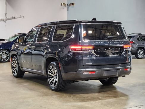 Used 2022 Jeep Grand Wagoneer Series III AWD/4WD image 11