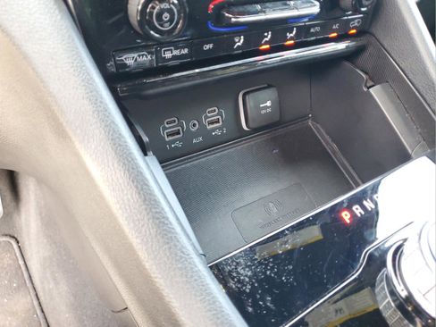 Certified 2025 Jeep Grand Cherokee L Laredo w/ Luxury Tech Group I image 20