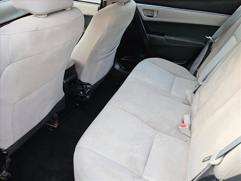 Used 2016 Toyota Corolla LE FWD image 17