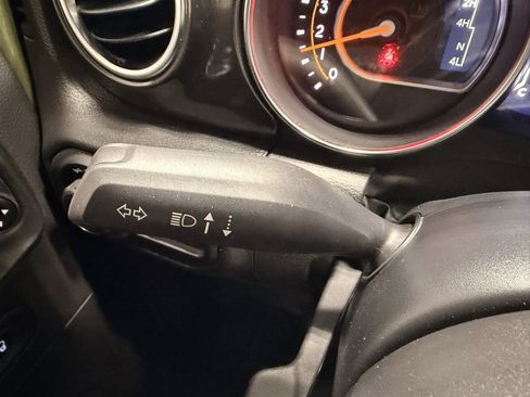 Used 2022 Jeep Wrangler Unlimited Sahara image 31