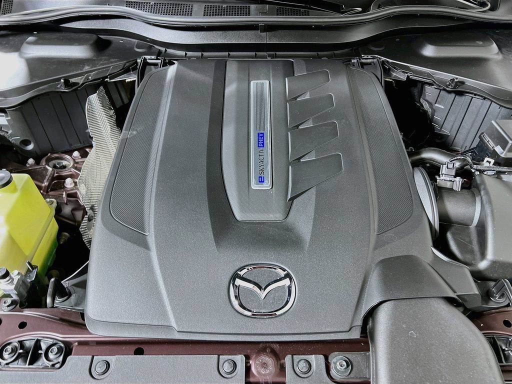 Used 2024 MAZDA CX-90 Plug-In Hybrid w/ Premium Plus AWD/4WD image 27