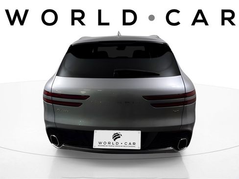 Used 2025 Genesis G70 3.3T Advanced w/ Sport Prestige Package image 12