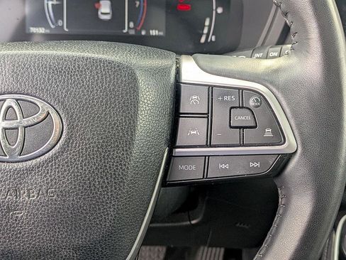 Used 2024 Toyota Grand Highlander XLE image 19