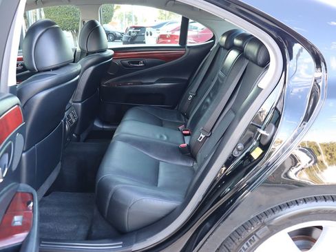 Used 2010 Lexus LS 460 image 40