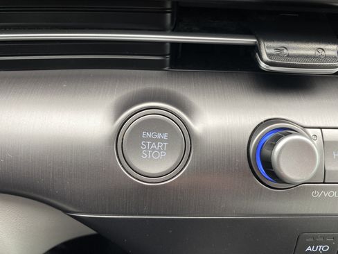 Used 2024 Hyundai Kona SEL image 34