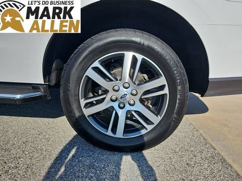 Used 2023 Ford Expedition Limited AWD/4WD image 34
