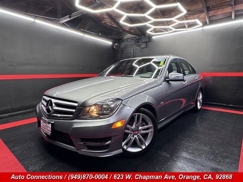 Used 2012 Mercedes-Benz C 250 Sedan image 2