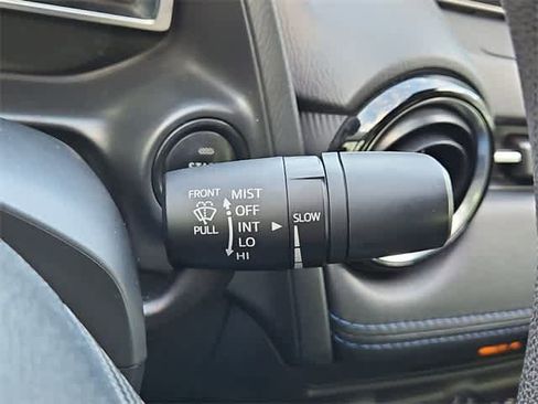 Used 2017 Toyota Yaris iA image 24