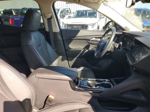 Used 2023 Buick Envision Essence image 35