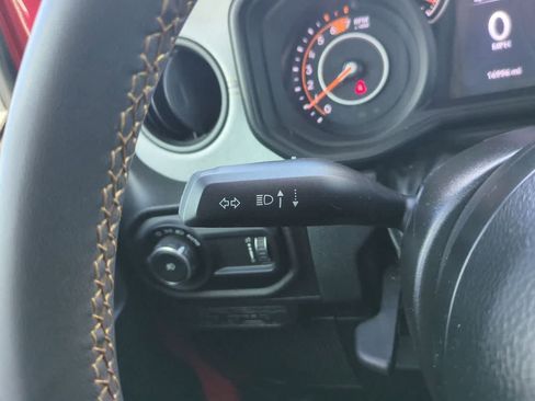 Used 2024 Jeep Wrangler Unlimited Sport AWD/4WD image 25