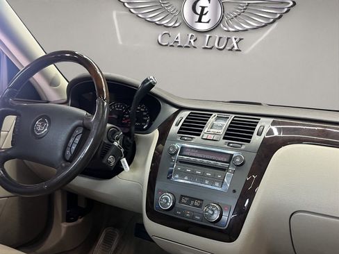 Used 2011 Cadillac DTS Luxury image 18