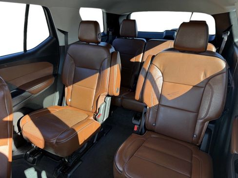 Used 2018 Chevrolet Traverse High Country image 11