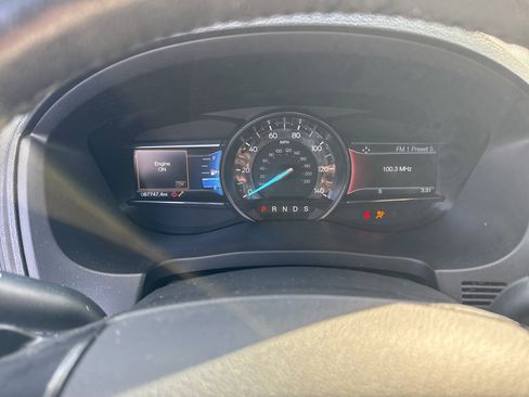 Used 2017 Ford Explorer XLT w/ Equipment Group 202A image 27