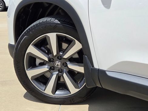 Used 2025 Honda Pilot Touring image 30