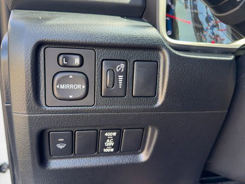 Used 2015 Toyota 4Runner SR5 image 16