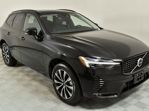 Certified 2025 Volvo XC60 B5 Plus image 26