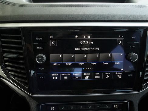 Used 2022 Volkswagen Atlas SE FWD image 16