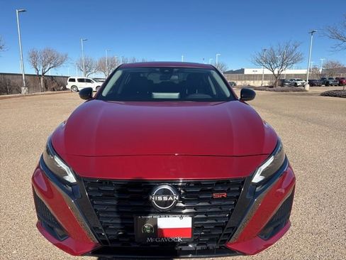 Certified 2024 Nissan Altima 2.5 SR w/ SR Premium Package image 10