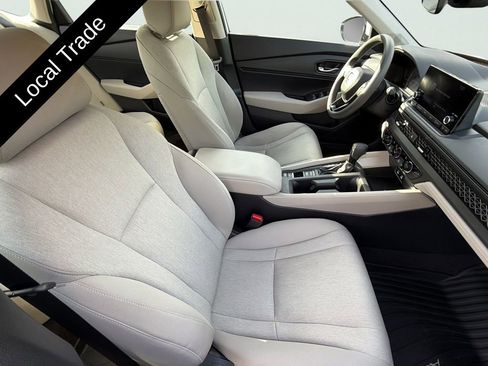 Used 2024 Honda Accord EX image 41