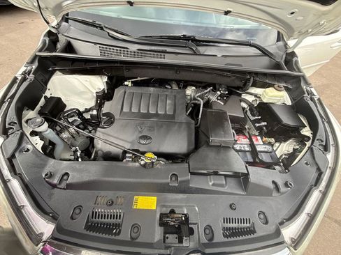 Used 2015 Toyota Highlander Limited w/ Driver Technology Package image 33