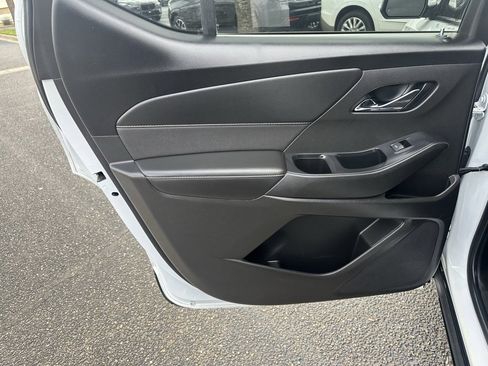 Used 2021 Chevrolet Traverse Premier w/ Redline Edition image 16