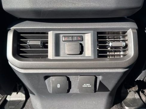 Used 2024 Ford F150 Lariat w/ Equipment Group 502A High image 21