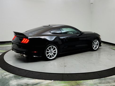 Used 2015 Ford Mustang GT Premium image 5