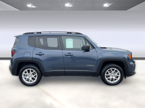 Used 2022 Jeep Renegade Latitude image 7
