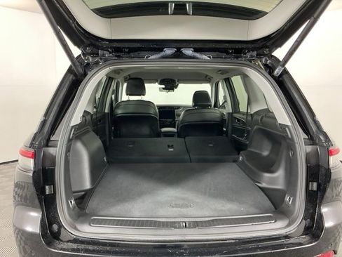 Used 2023 Jeep Grand Cherokee Limited w/ Luxury Tech Group II image 31