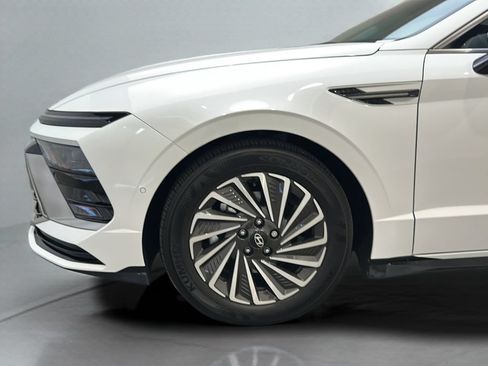 Certified 2025 Hyundai Sonata Limited FWD image 9