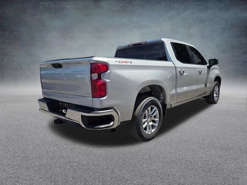 Used 2022 Chevrolet Silverado 1500 LT AWD/4WD image 7