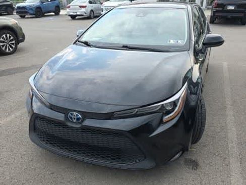 Used 2022 Toyota Corolla LE FWD image 1