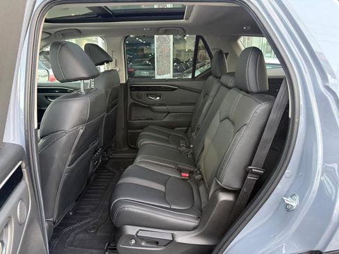 Used 2025 Honda Pilot Touring image 31