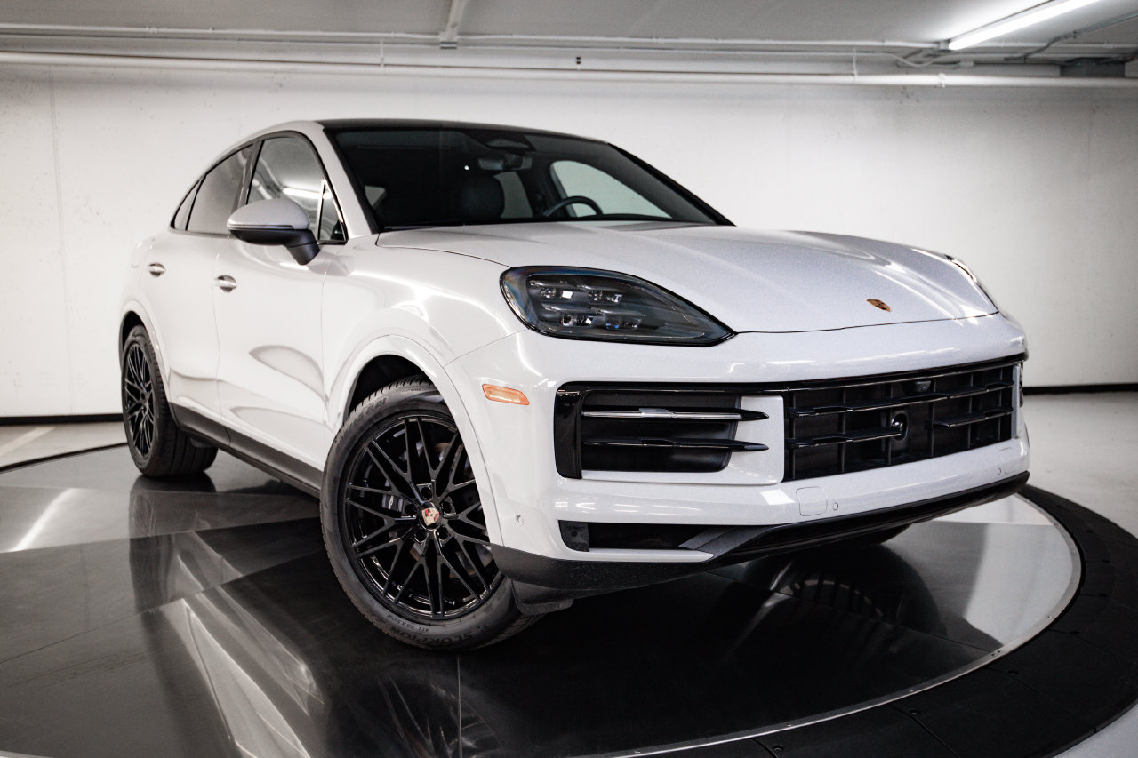 Certified 2026 Porsche Cayenne Coupe AWD/4WD image 9