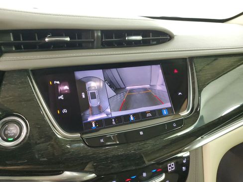 Used 2021 Cadillac XT6 Premium Luxury image 35