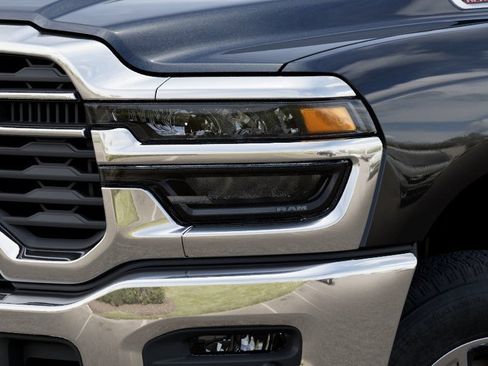 New 2026 RAM 2500 Big Horn AWD/4WD image 11